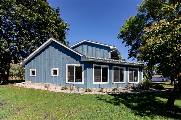 Higgins Expert Guide to Selecting the Ideal Season for Your Exterior Remodel